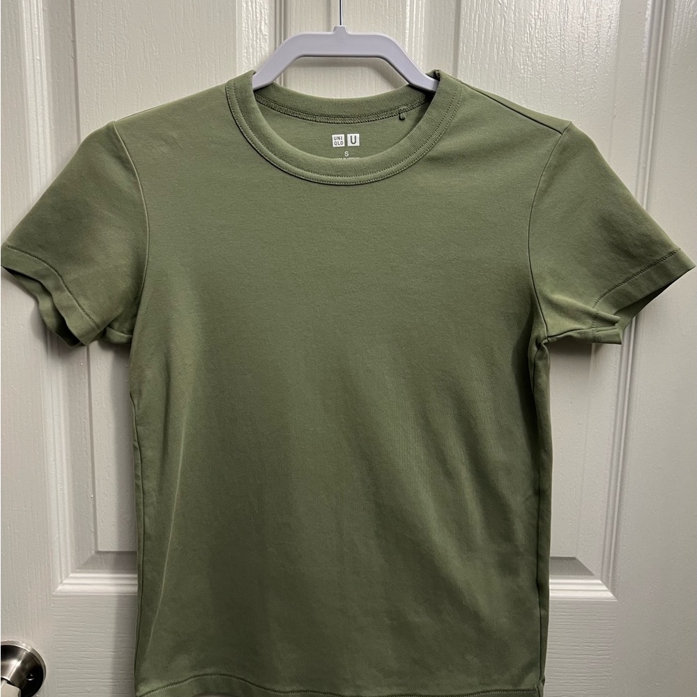 Uniqlo Olive Green T-Shirt
